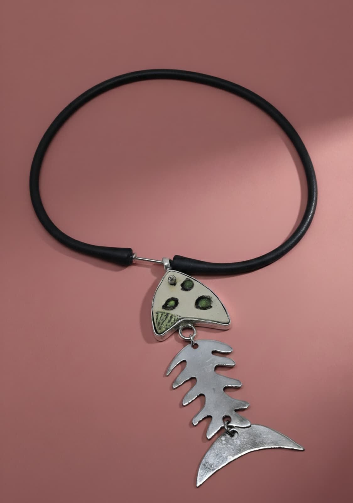 Doğaltaş kılçık balık kolye