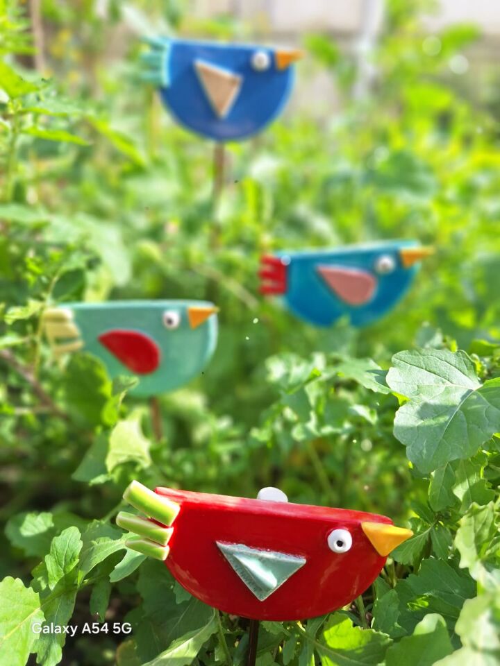 Seramik saksı süsü yeşil kuş